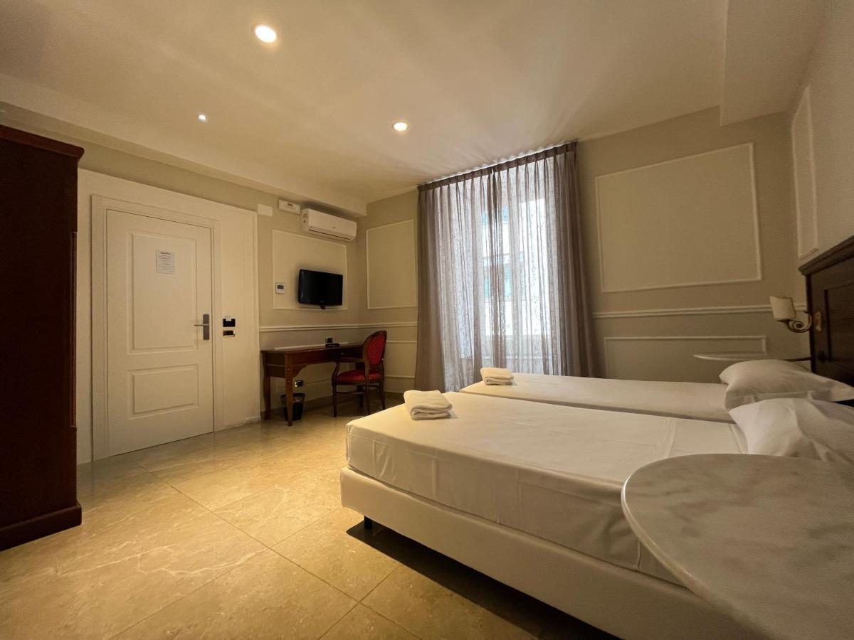 Standard Double or Twin Room,1344582197:JPEG